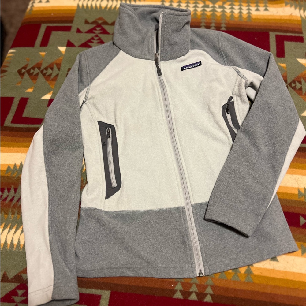 Patagonia fleece. Used but good condition.